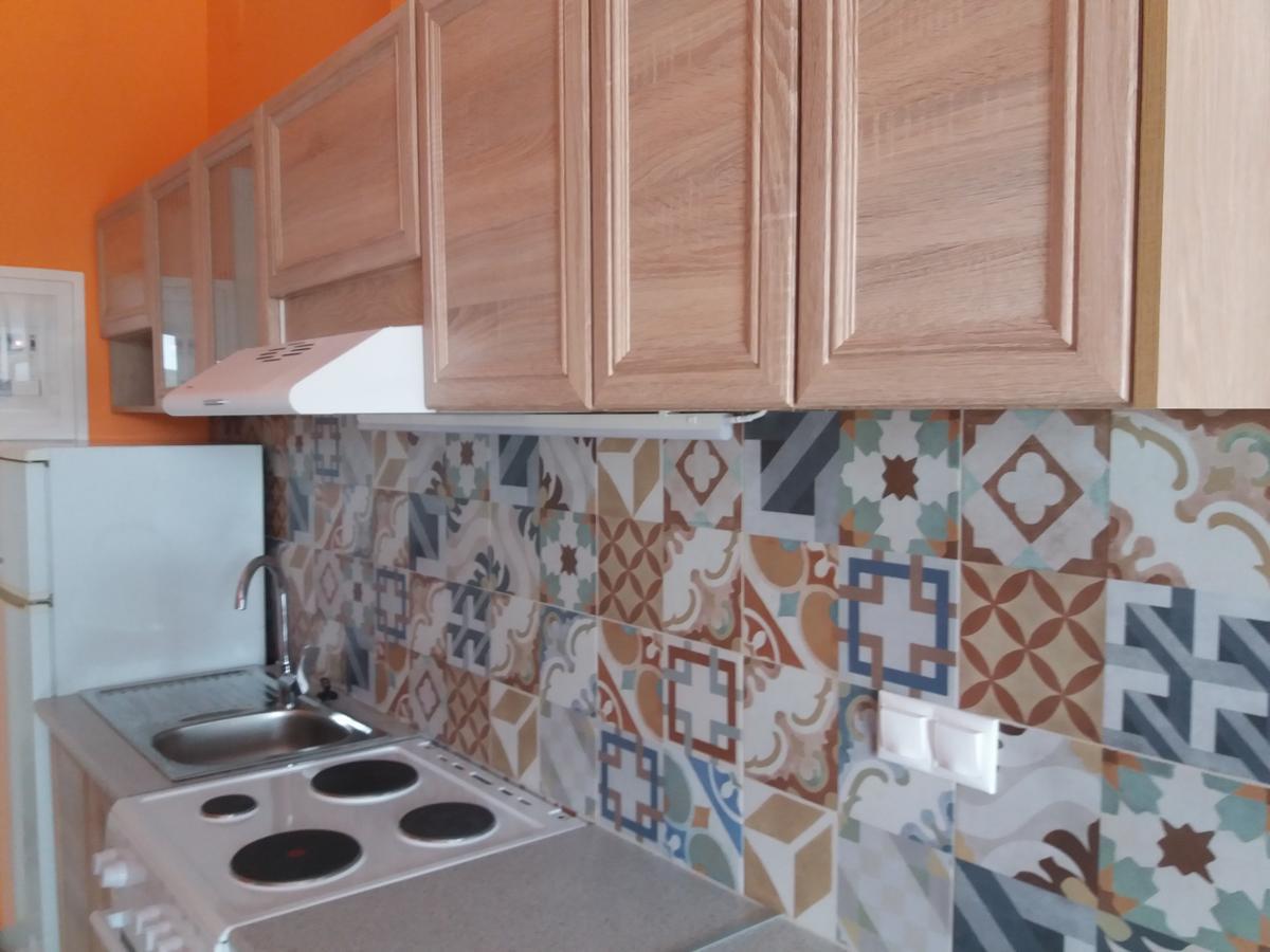 Calypso Apartments Вати Екстериор снимка