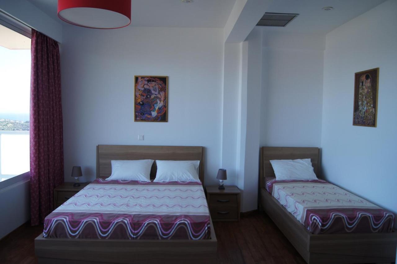 Calypso Apartments Вати Екстериор снимка